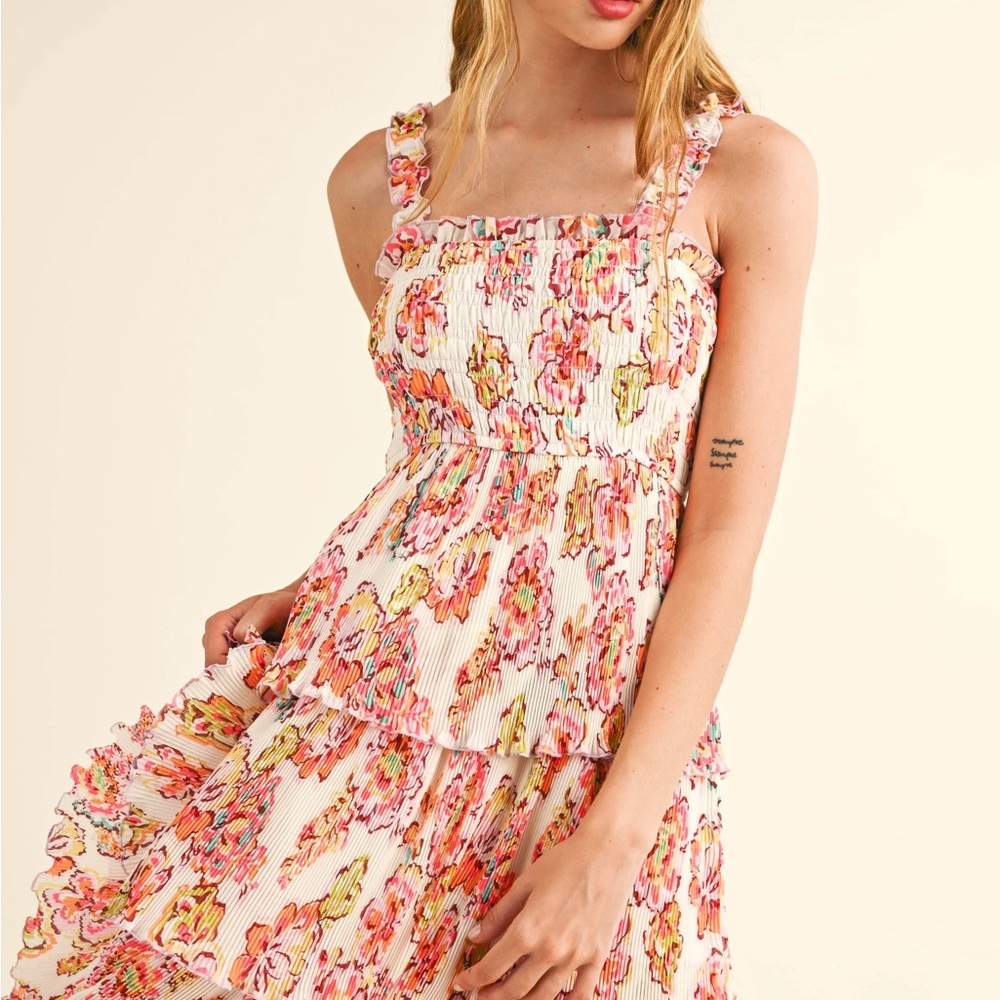 Reset by Jane Boutique colorful Floral tierd Ruffle Maxi Dress size small